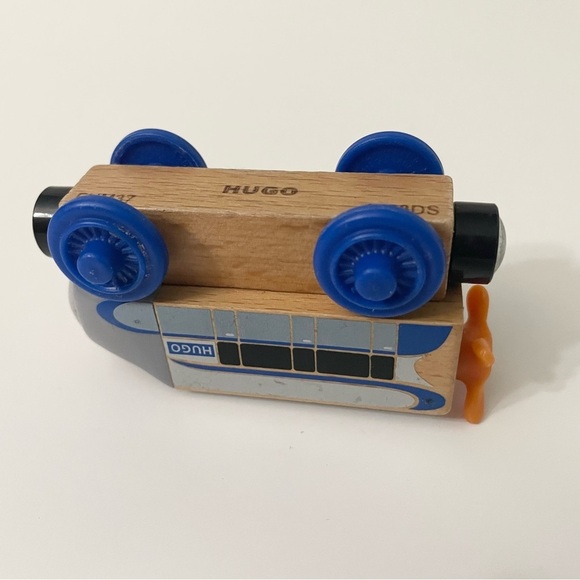 Thomas & Friends Wooden Hugo Train - Picture 10 of 13
